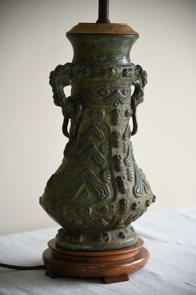 Chinese Archaic Style Lamp