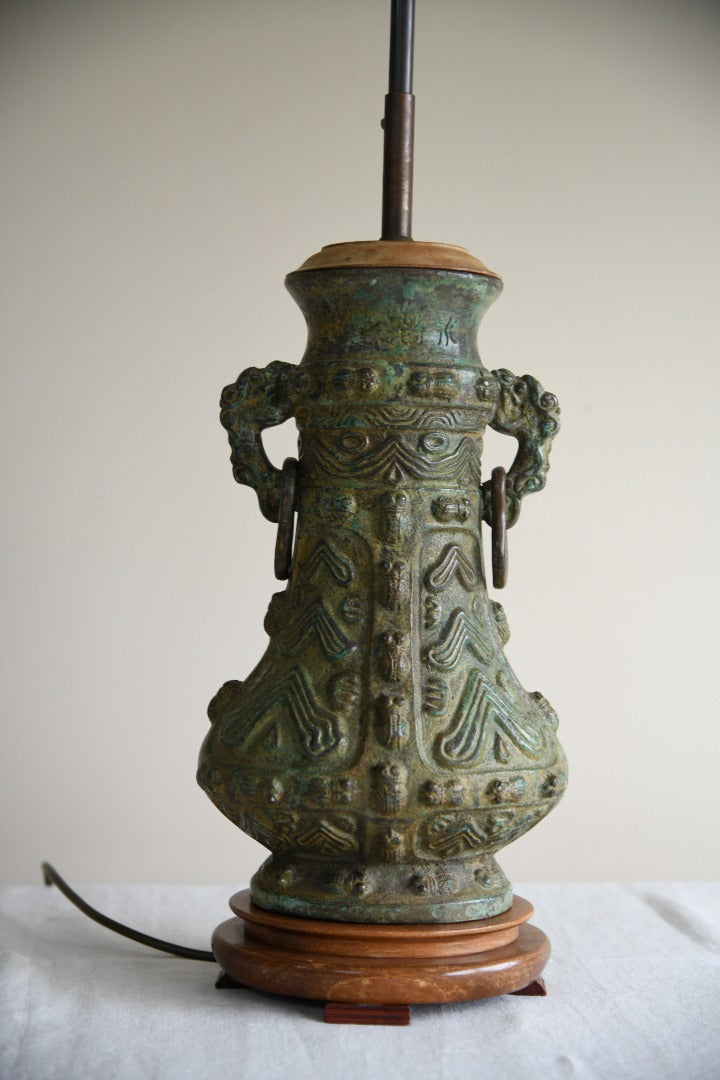 Chinese Archaic Style Lamp