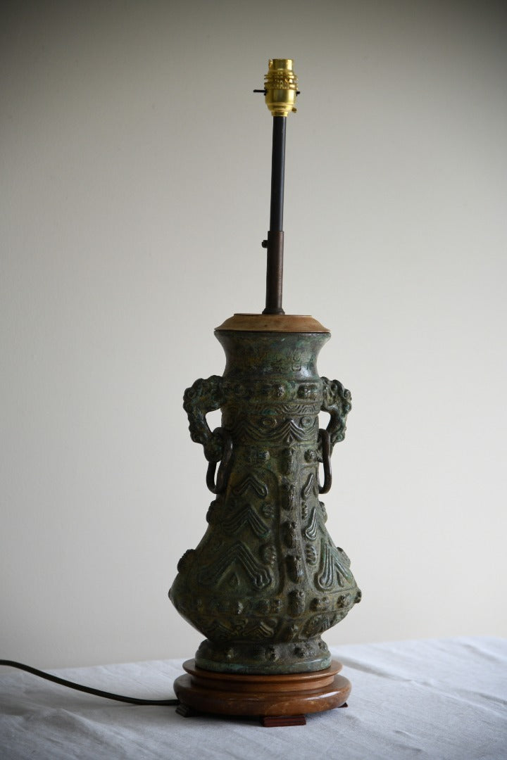 Chinese Archaic Style Lamp