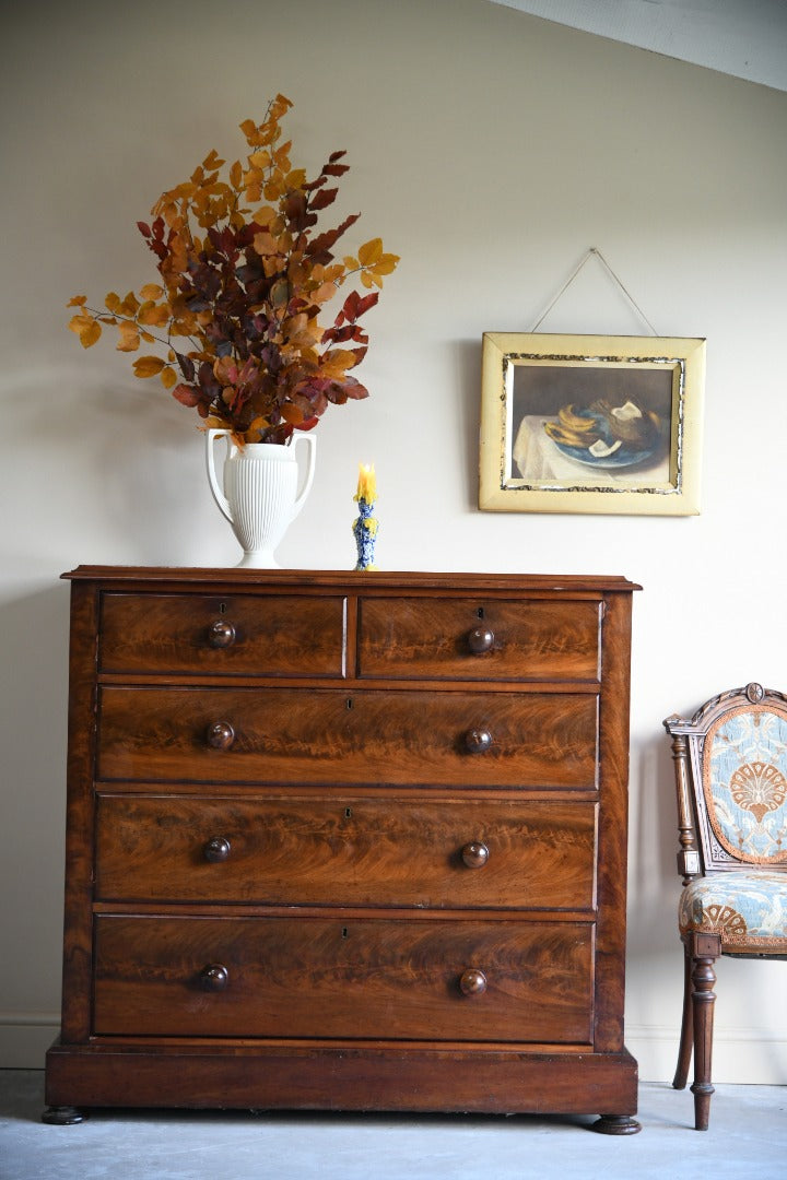 Straight Front Mahogany Chest of Drawers