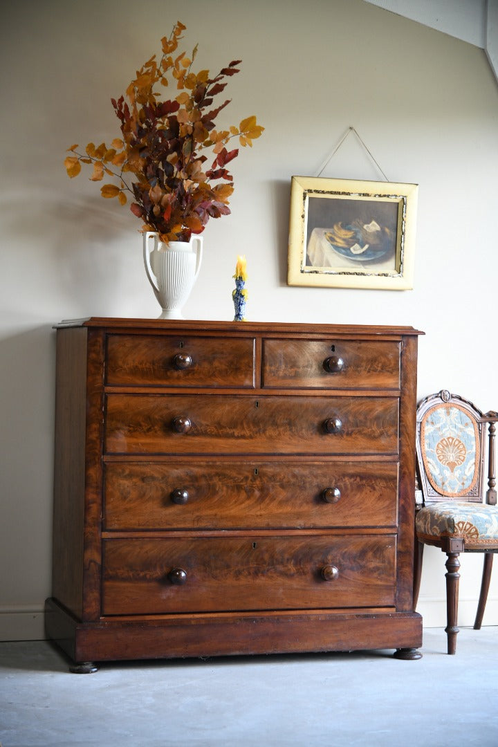 Straight Front Mahogany Chest of Drawers