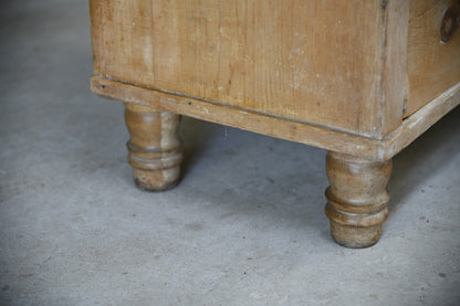 Rustic Pine Chest of Drawers