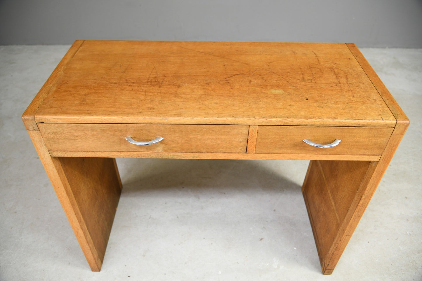 Mid 20th Century Oak Veneer Side Table