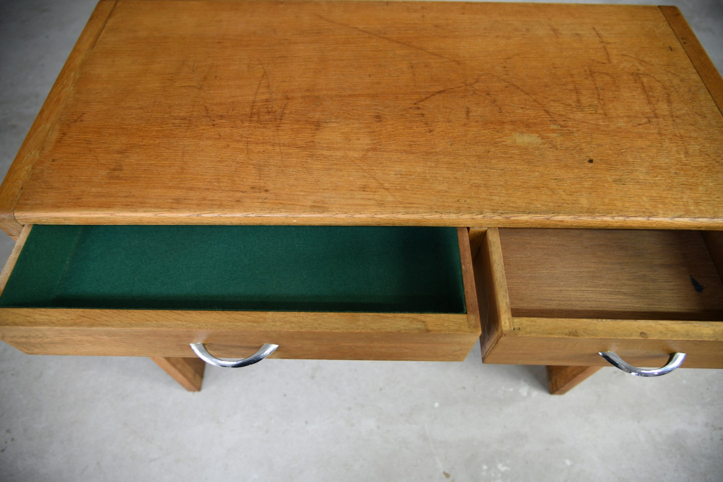 Mid 20th Century Oak Veneer Side Table