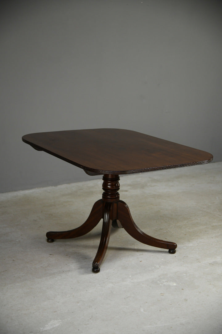 Antique Mahogany Breakfast Table