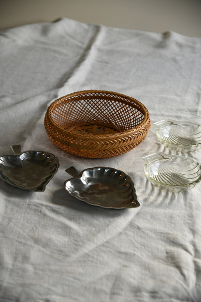 Basket & Serving Dishes