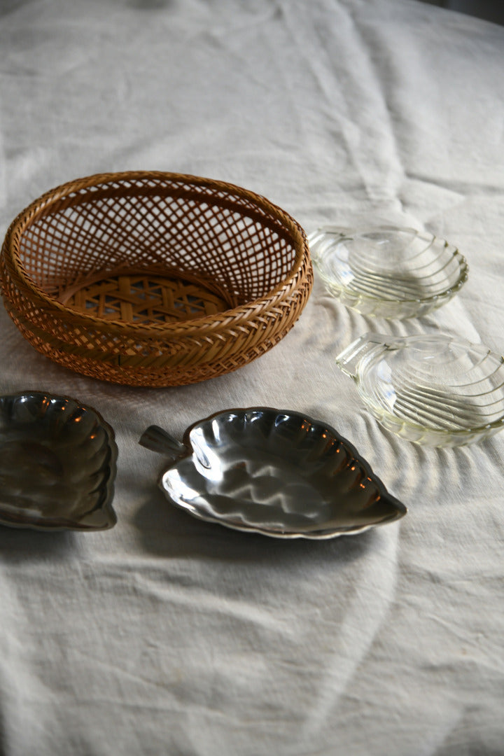 Basket & Serving Dishes