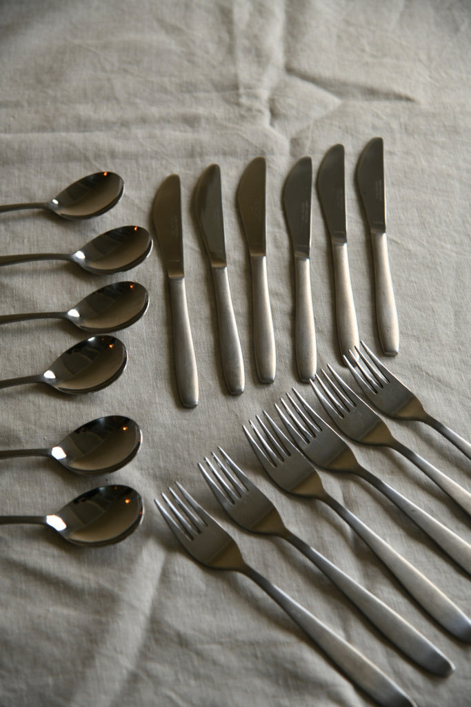 6 Place Setting Viners Cutlery