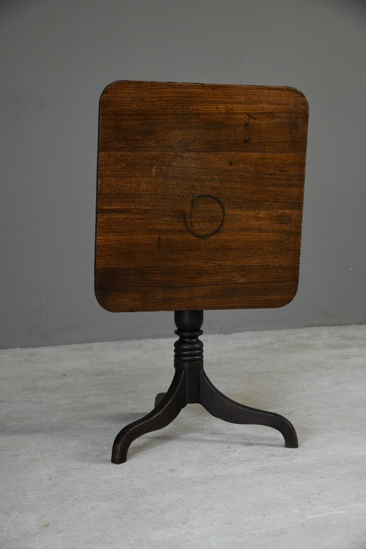 Antique Oak Occasional Table – Kernow Furniture