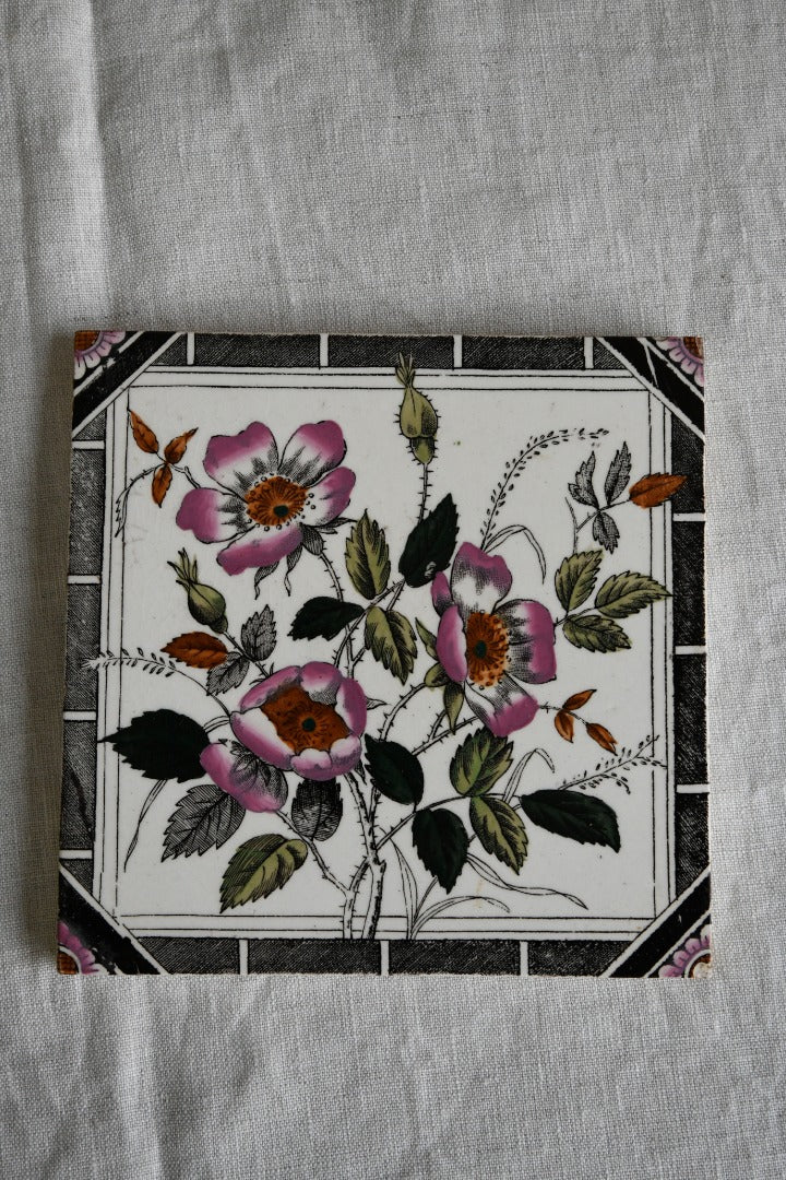 Victorian Floral Tile