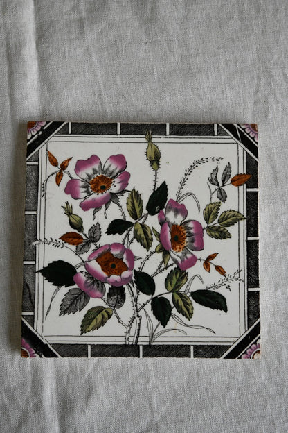 Victorian Floral Tile