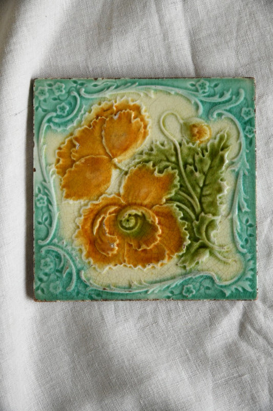 Victorian Poppy Tile