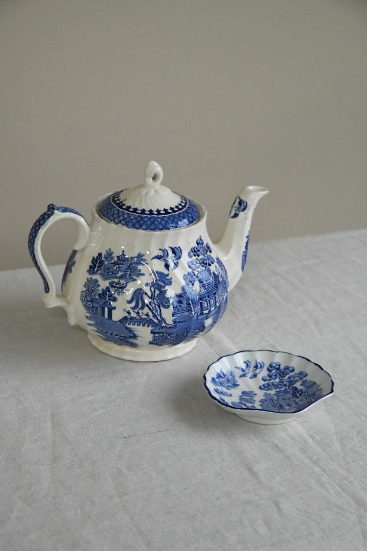 Vintage Sadler Willow Teapot