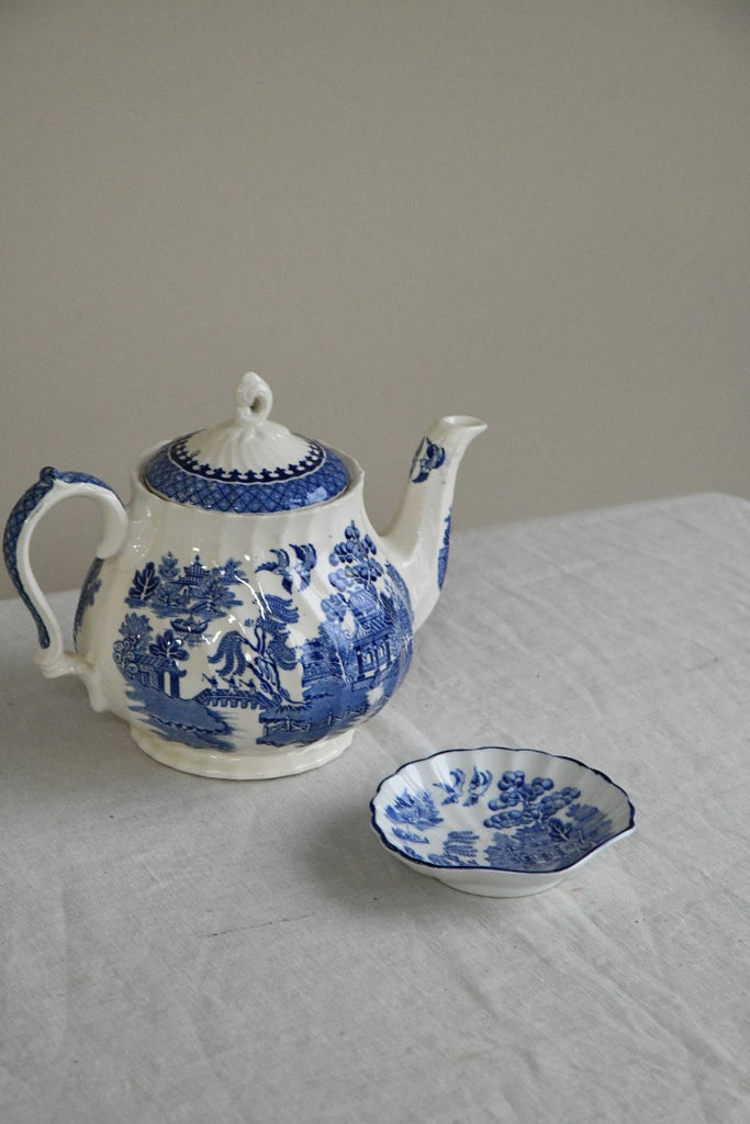 Vintage Sadler Willow Teapot