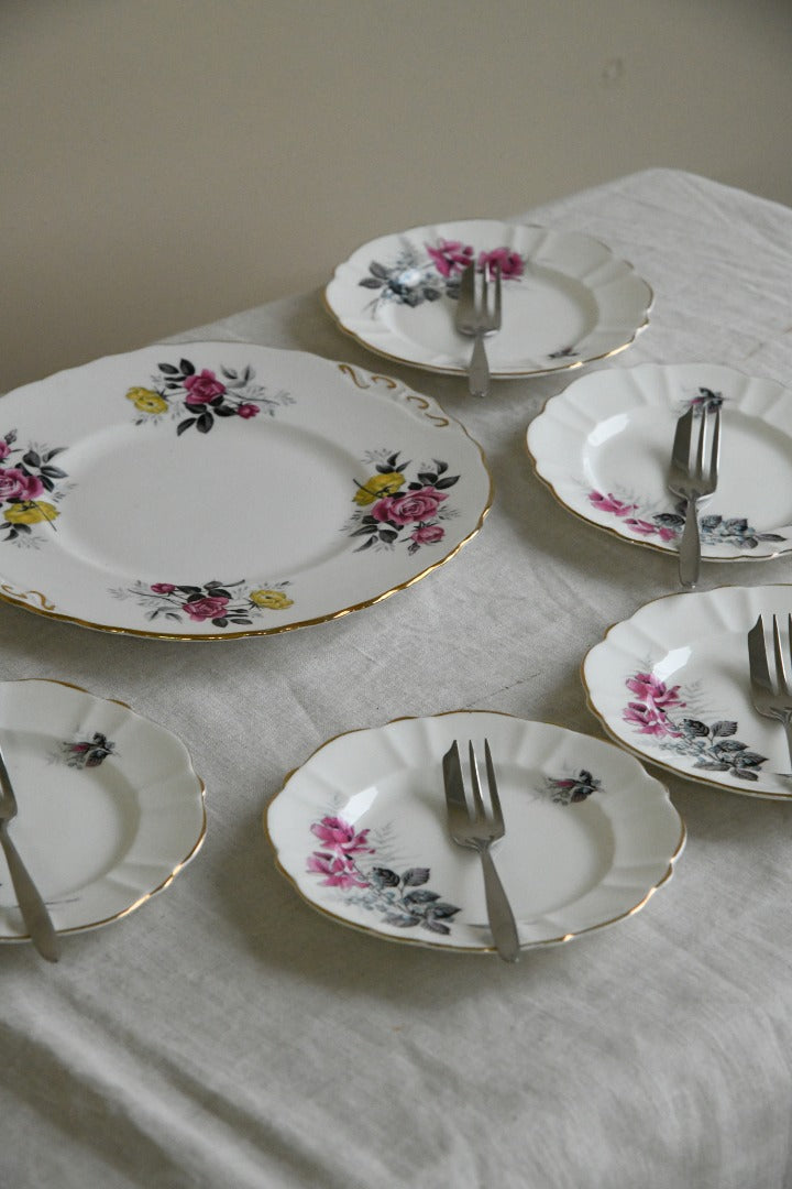 Vintage Cake Plate & 6 Tea Plates