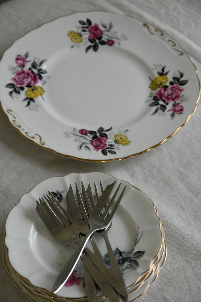 Vintage Cake Plate & 6 Tea Plates