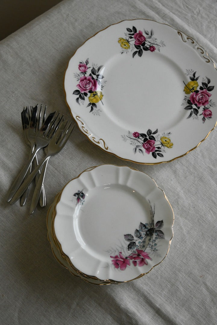 Vintage Cake Plate & 6 Tea Plates