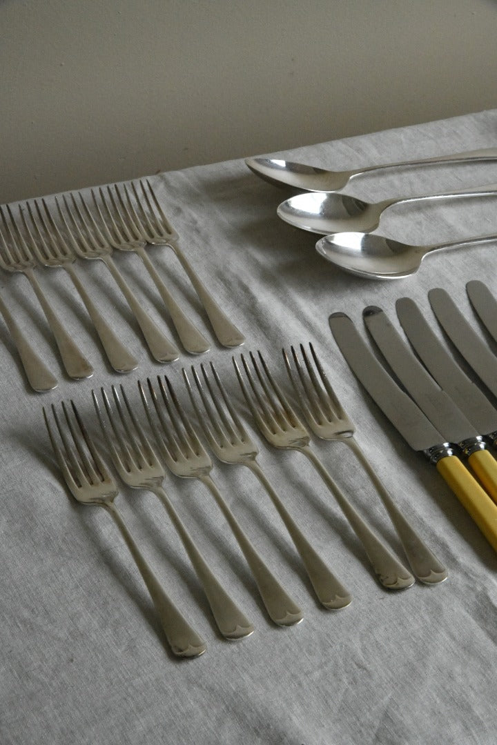 Viceroy Plate Cutlery Set Kernow Furniture