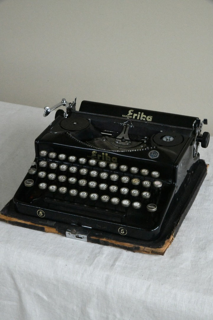 Vintage Erika Typewriter Model 5 Seidel & Naumann