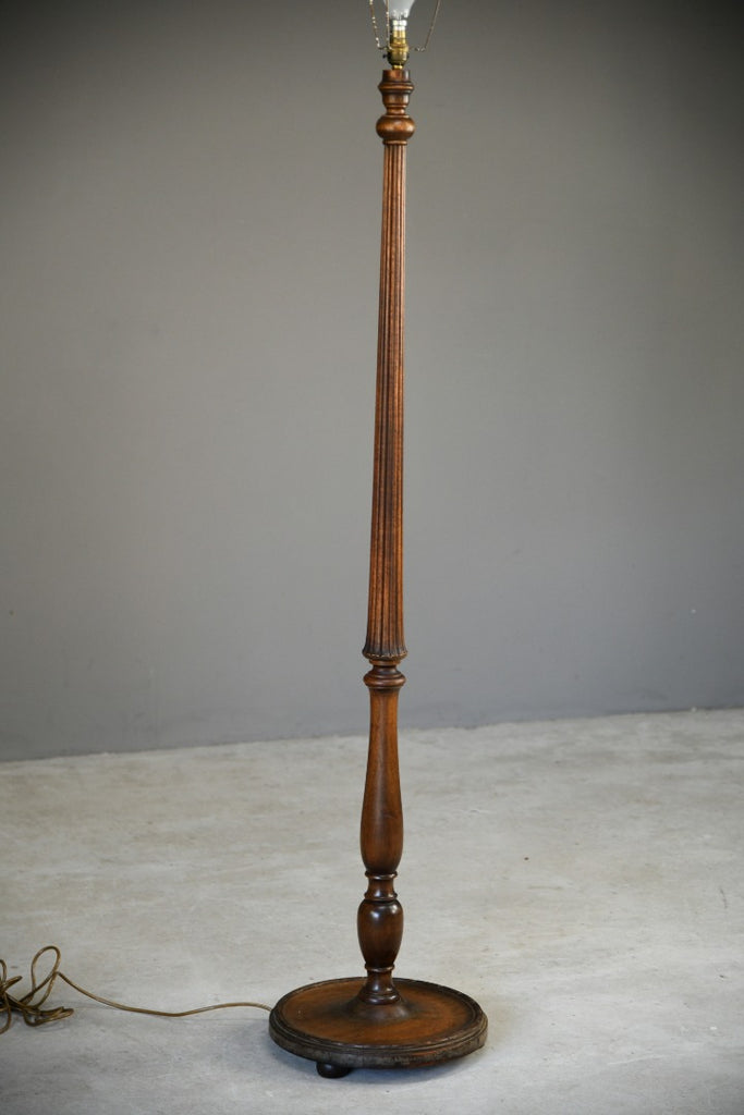 Traditional Style Standard Lamp