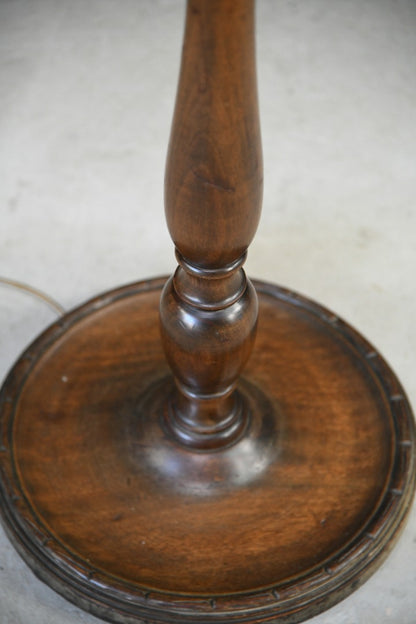 Traditional Style Standard Lamp