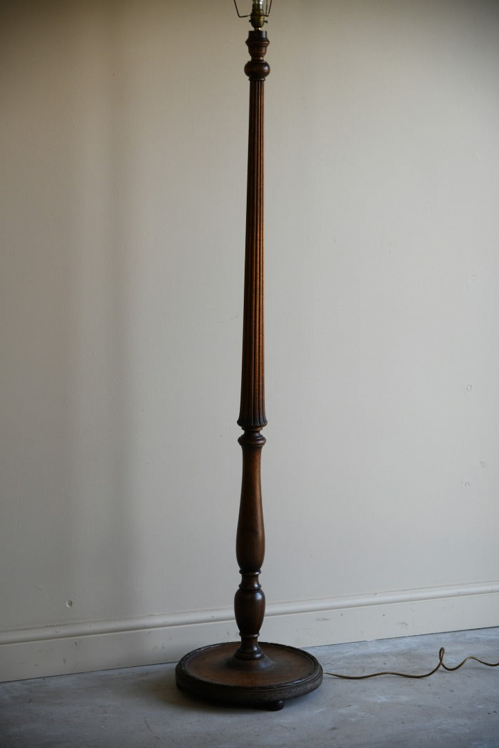 Traditional Style Standard Lamp