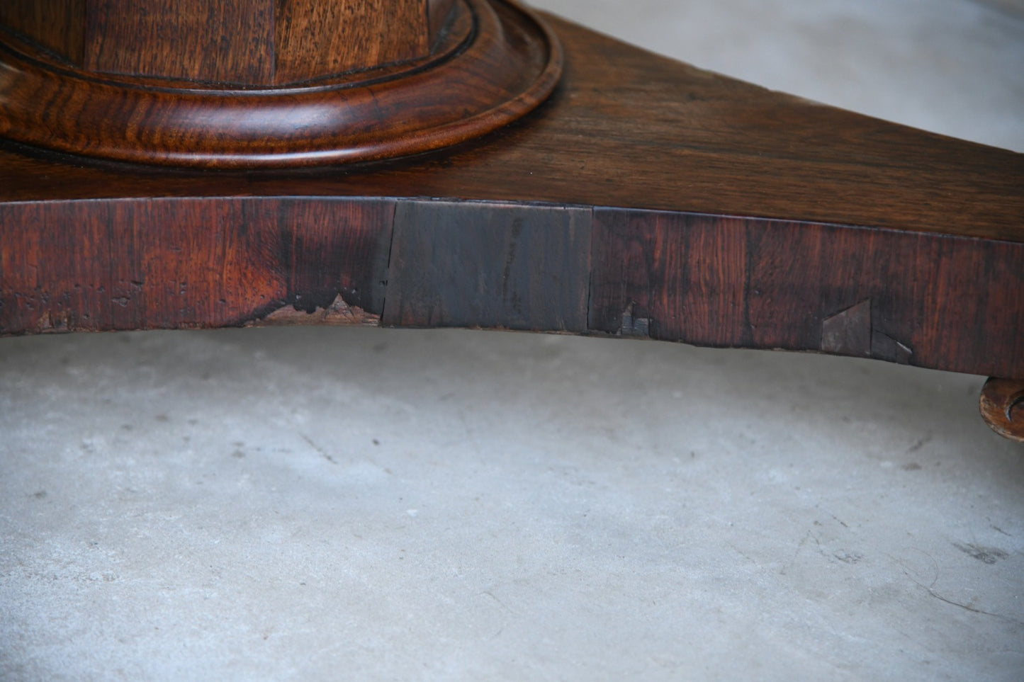 Victorian Rosewood Round Breakfast Table