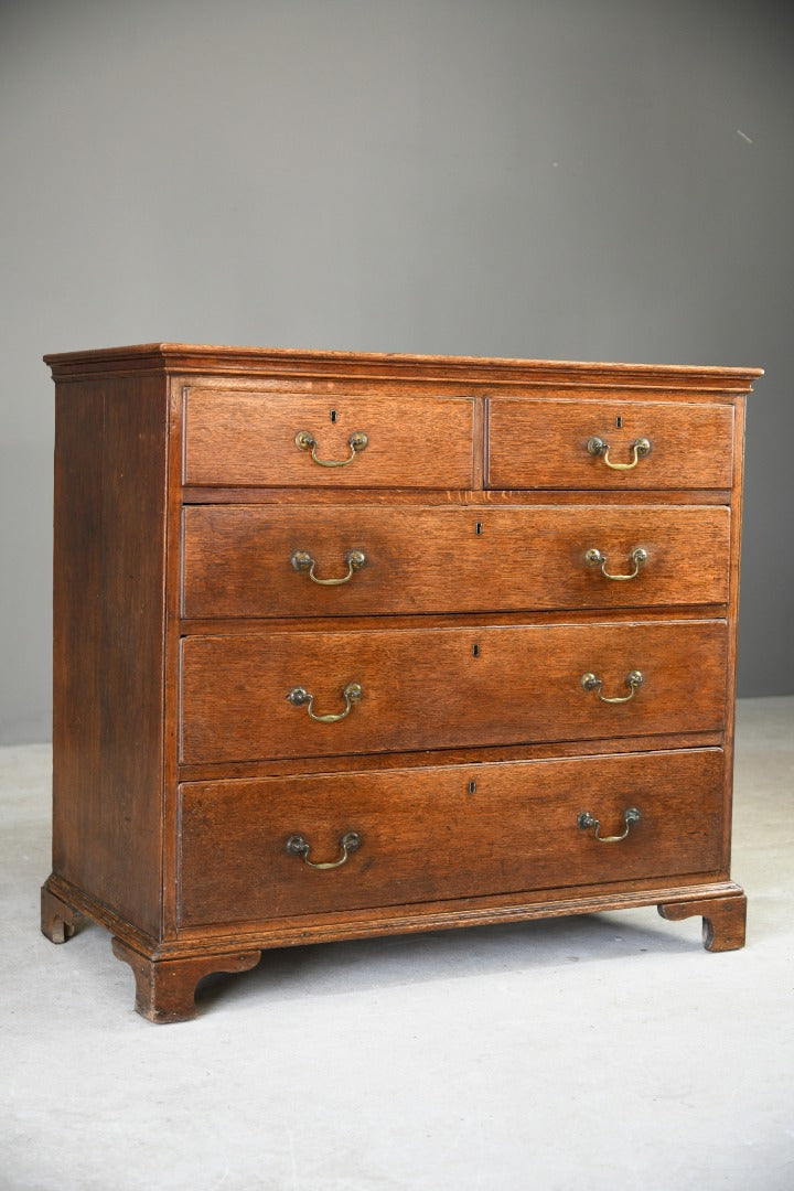 Georgian Oak Chest of Drawers