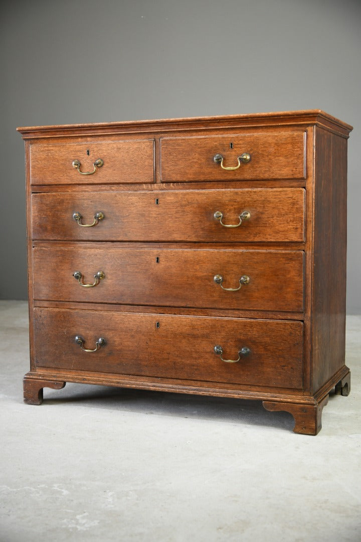 Georgian Oak Chest of Drawers