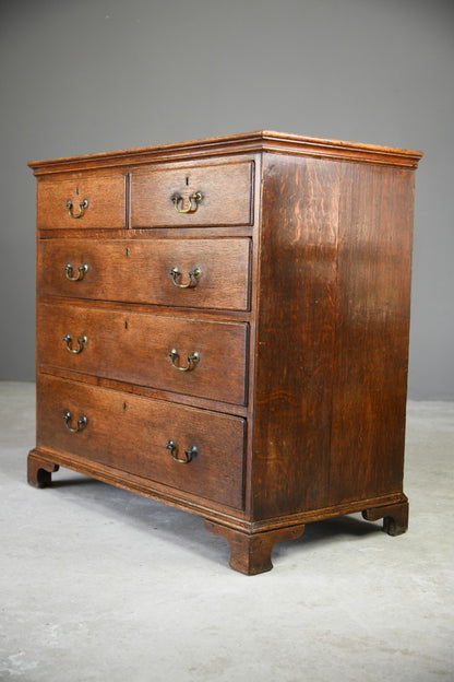 Georgian Oak Chest of Drawers