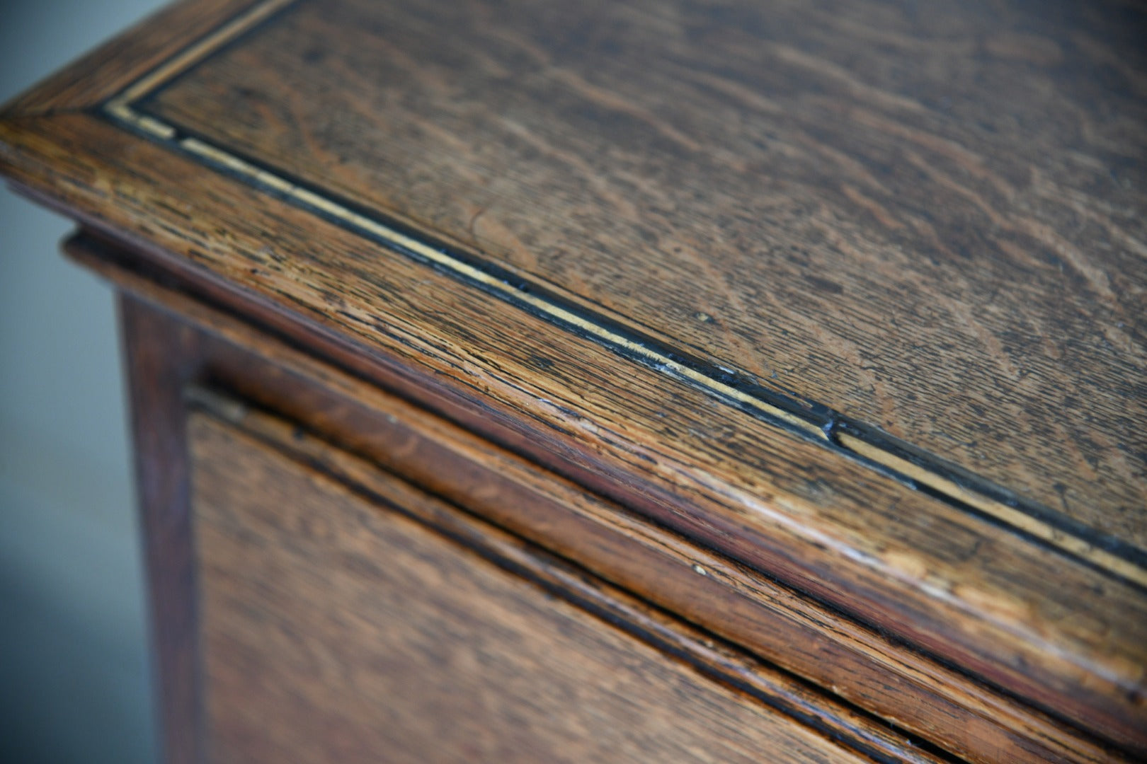 Georgian Oak Chest of Drawers