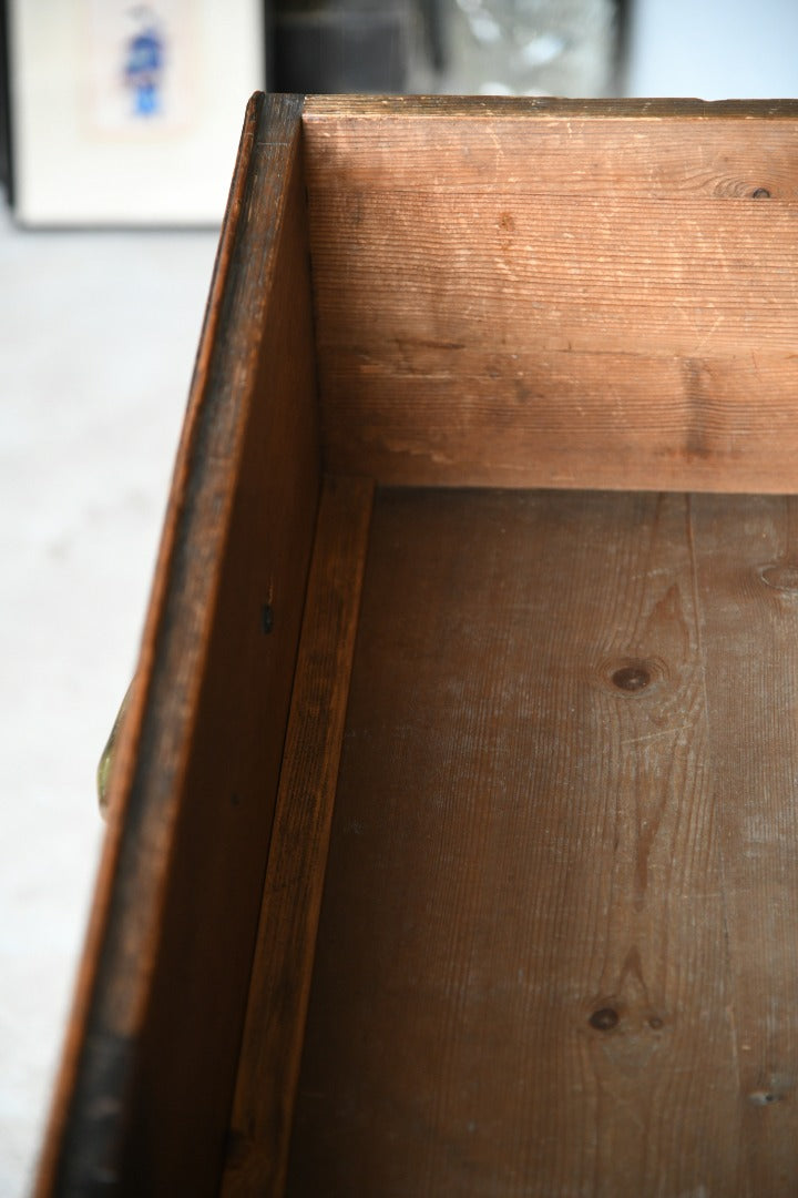 Georgian Oak Chest of Drawers