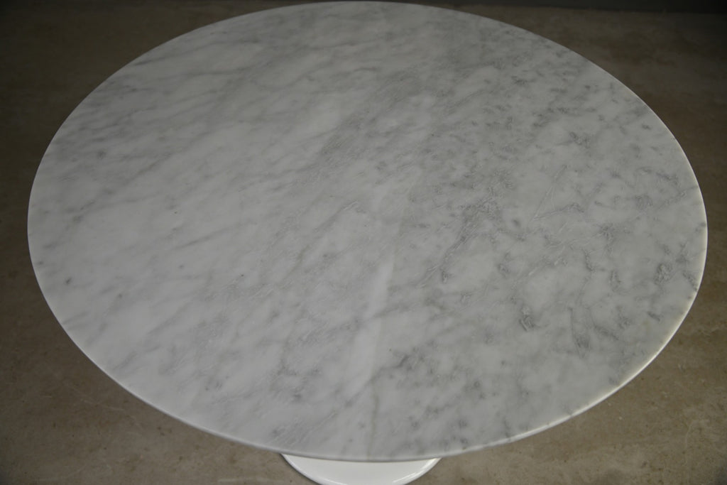 Tulip Style Marble Table