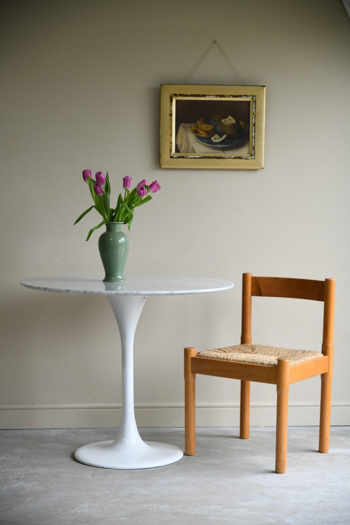 Tulip Style Marble Table