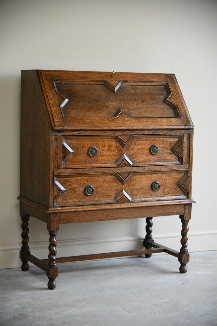 Early 20th Century Oak Bureau