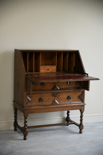 Early 20th Century Oak Bureau