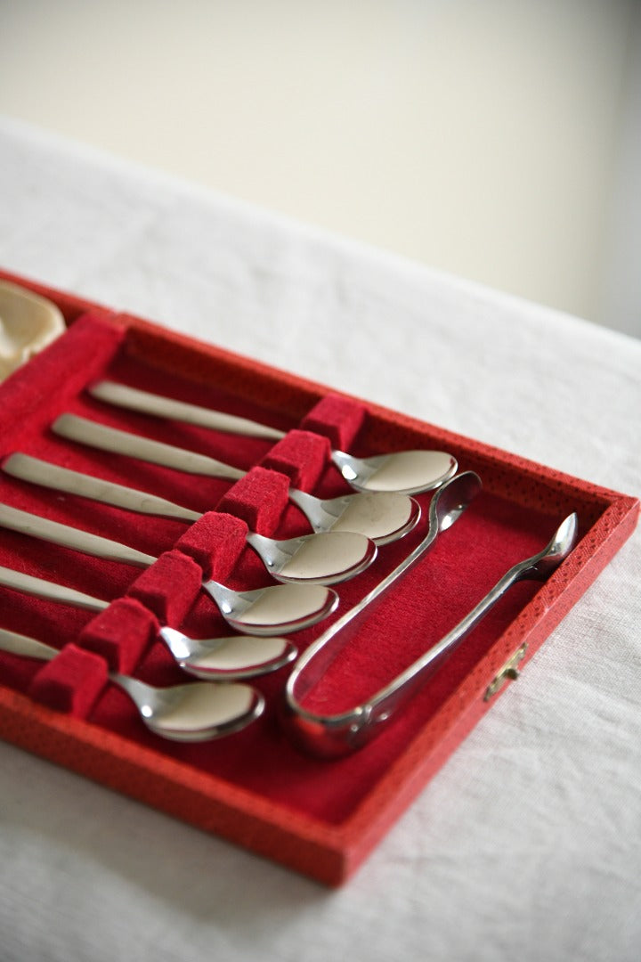 Vintage Boxed Teaspoons