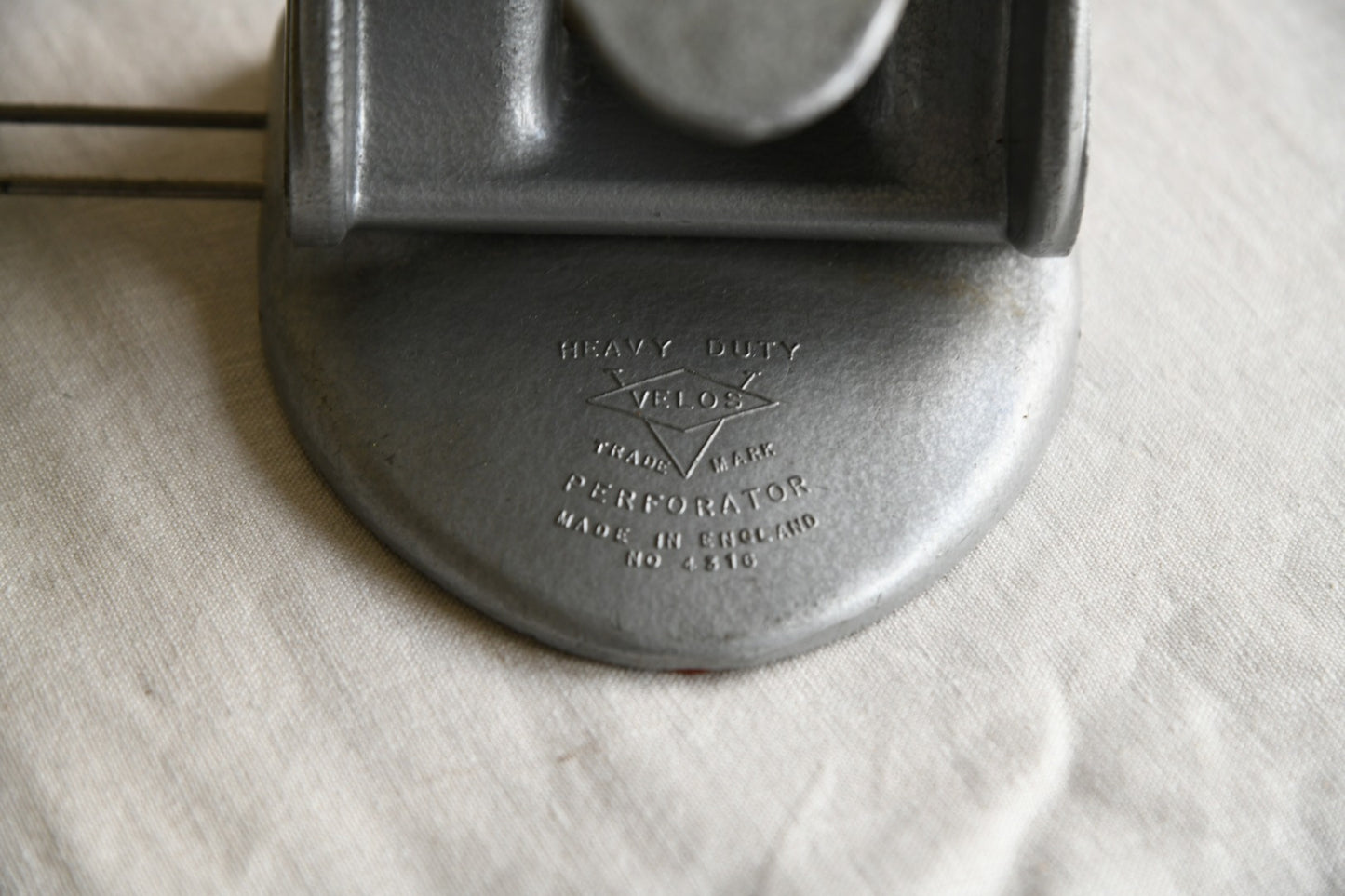 Velos Vintage Hole Punch