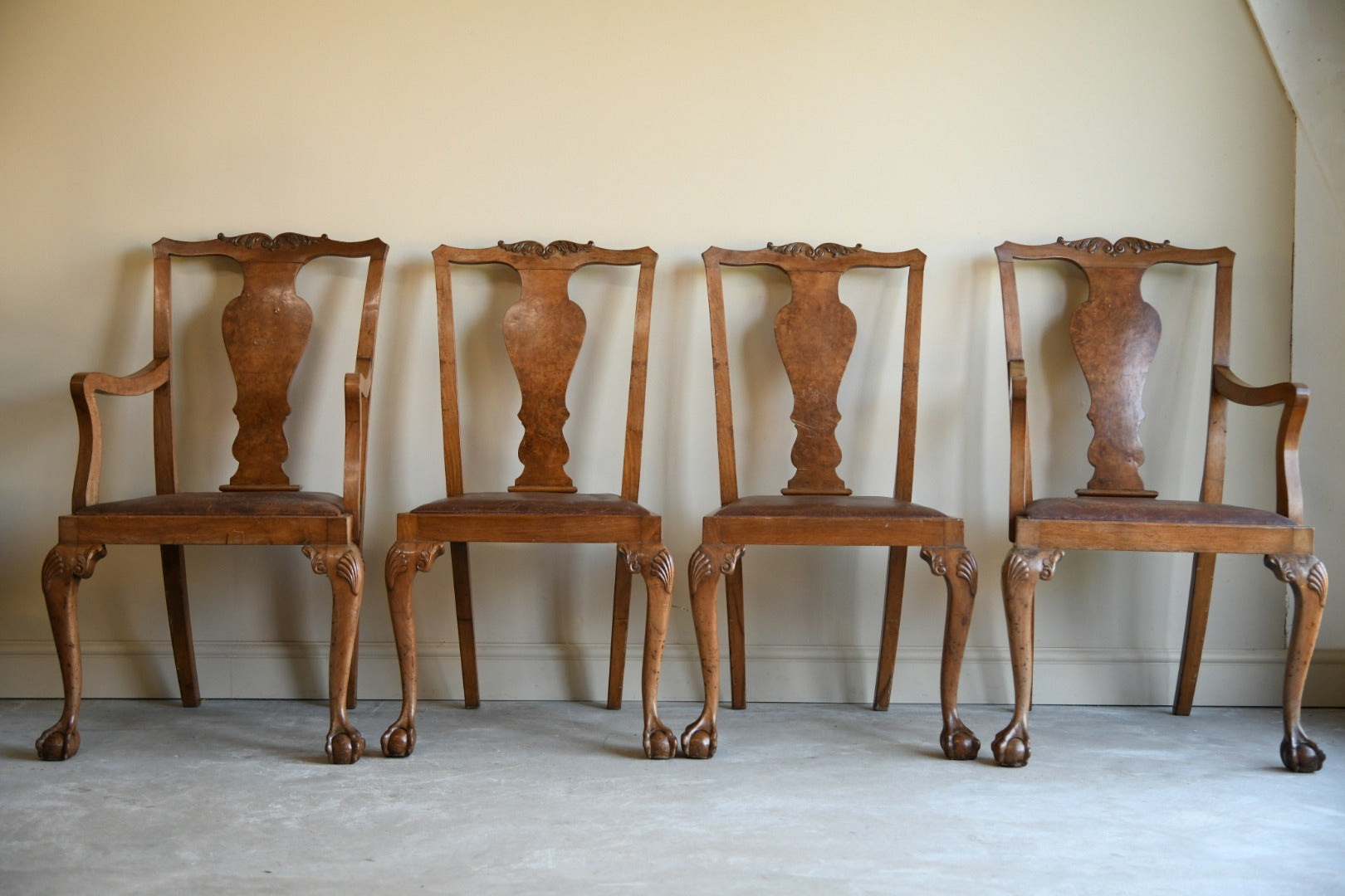 Set 6 Queen Anne Style Walnut Dining Chairs