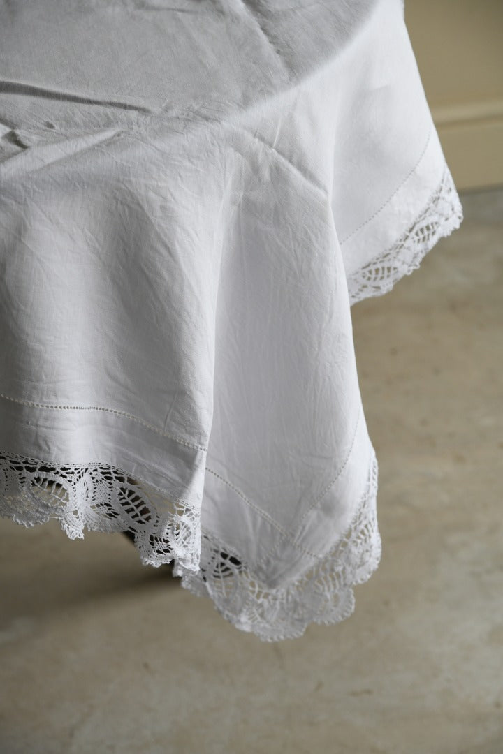 Good Quality Lace and Linen Tablecloth