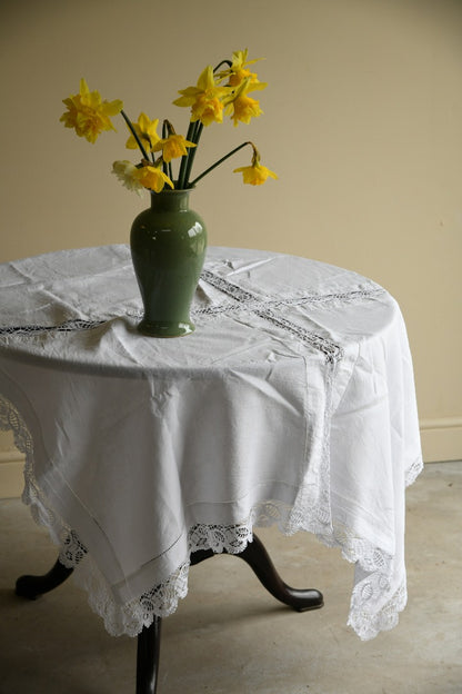 Good Quality Lace and Linen Tablecloth