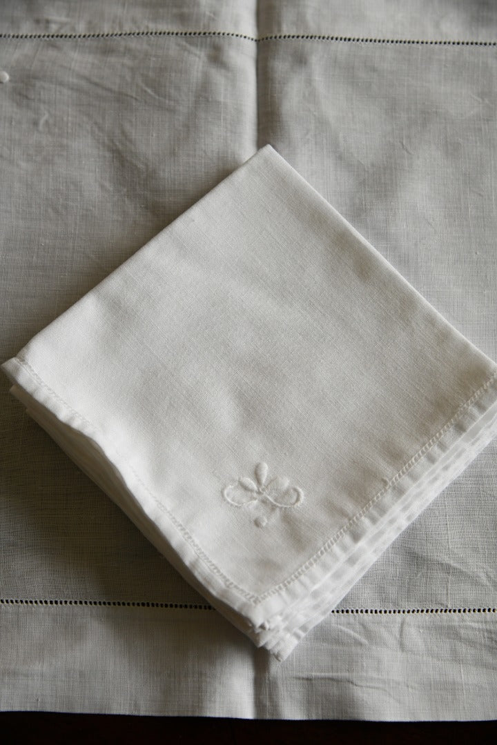 Linen Tray Cloth & 4 Napkins