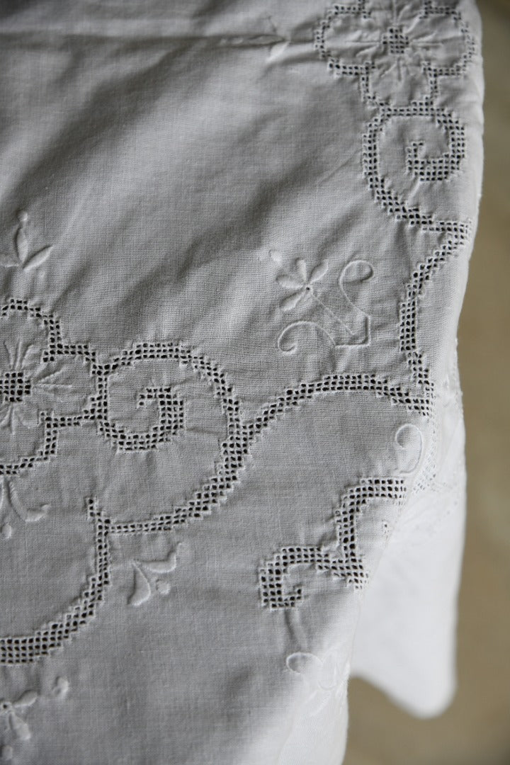 Vintage Embroidered White Cotton Rectangular Tablecloth