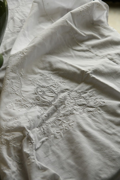 Vintage Embroidered White Cotton Rectangular Tablecloth