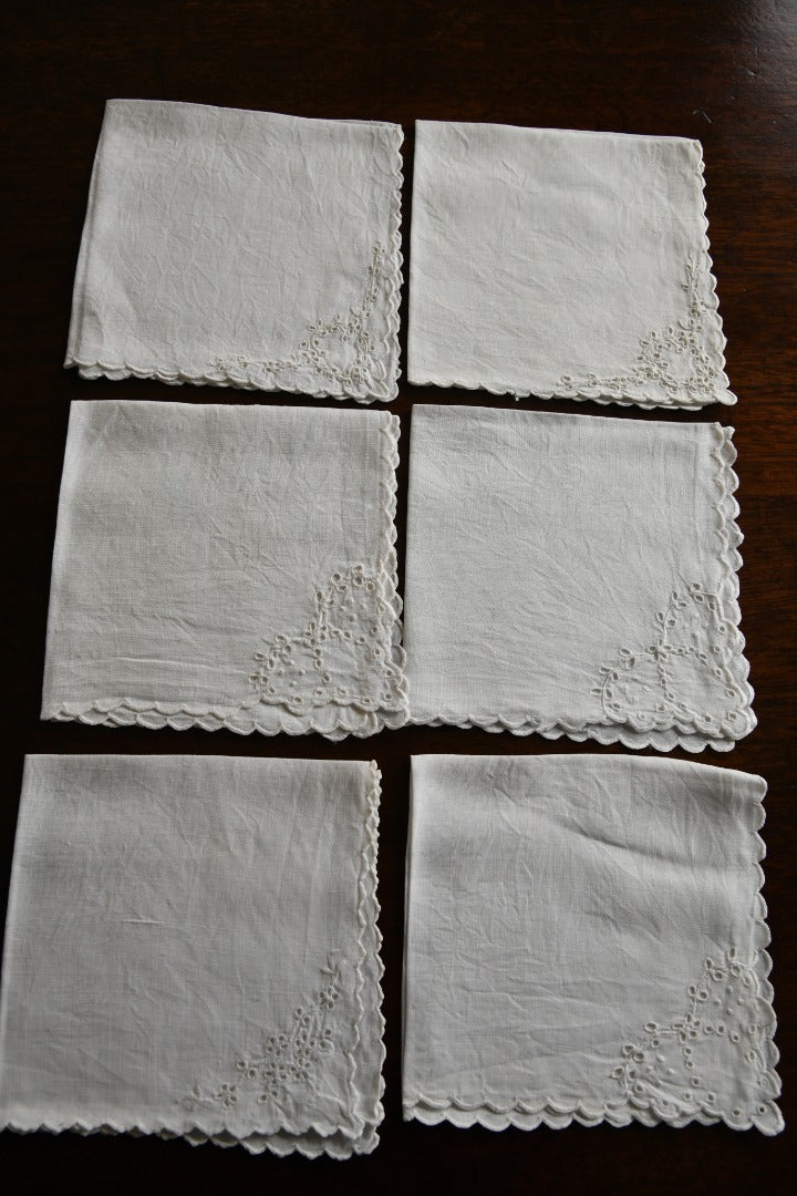 6 Vintage Napkins