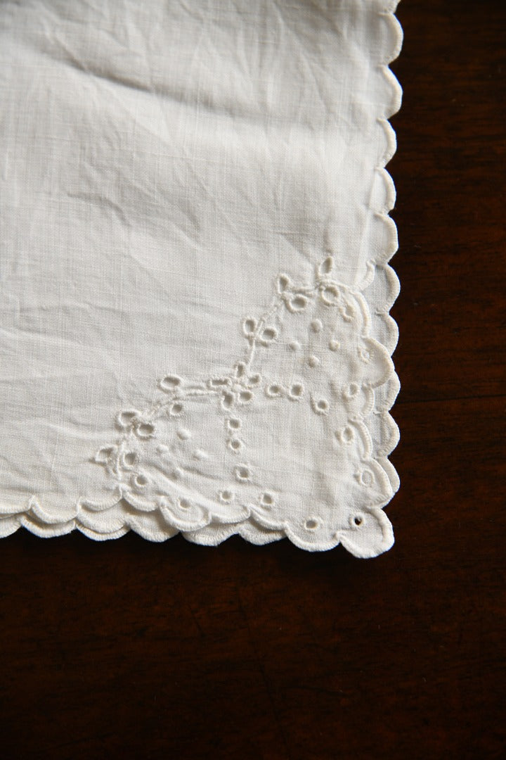 6 Vintage Napkins