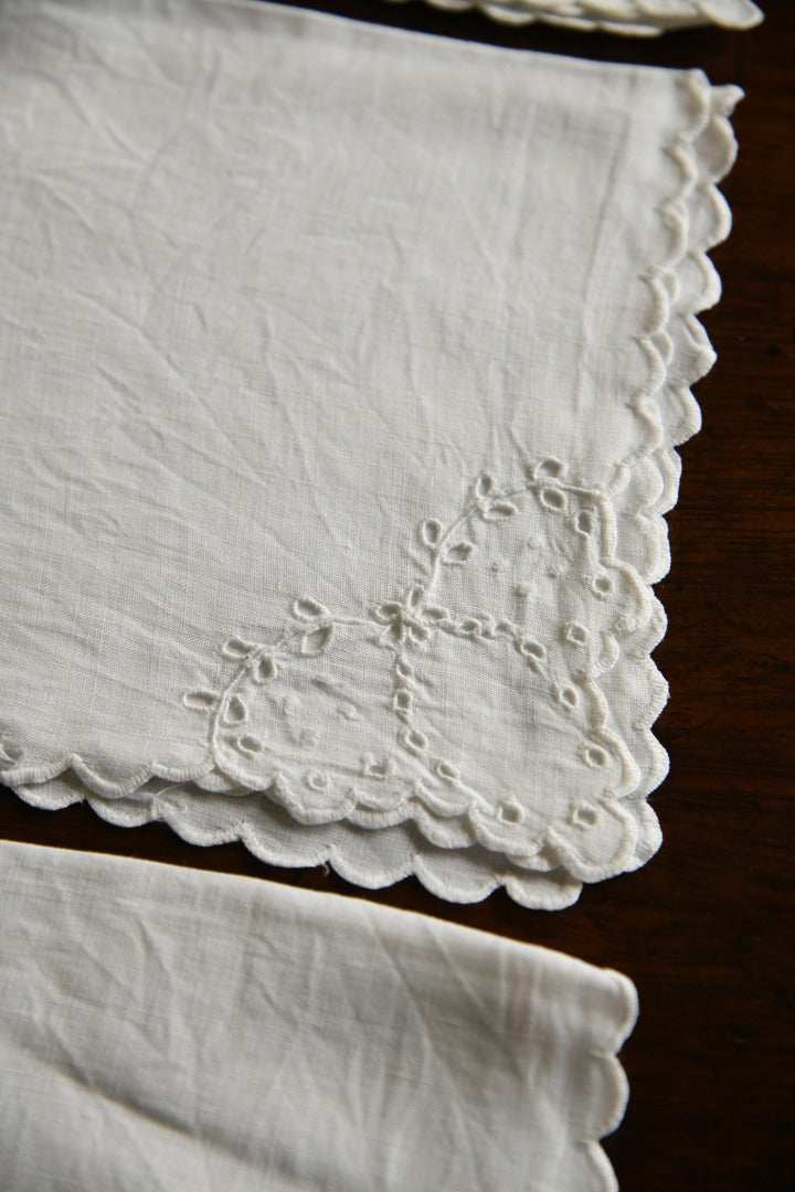 6 Vintage Napkins