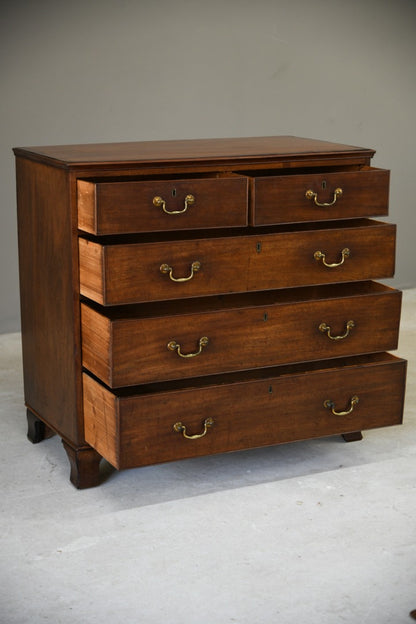 Georgian Mahogany Chest of Drawers