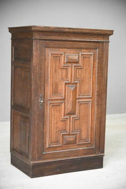 Continental Oak Cupboard