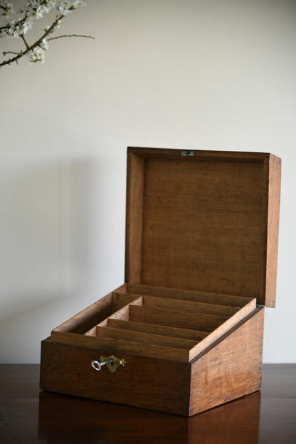 Early 20th Century Oak Stationary Box